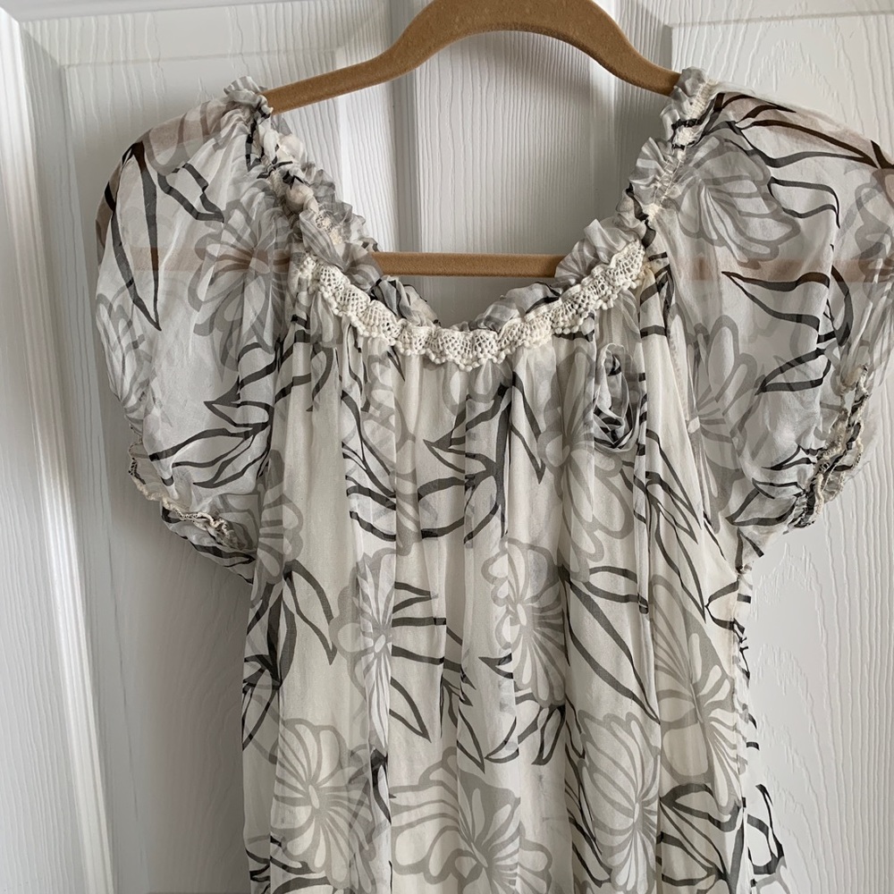TEMPO PARIS 100% SILK with LACE TRIM NEW!